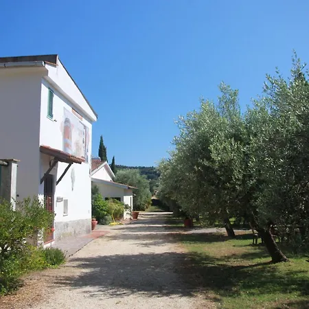 Azienda Agricola Sapereta Lantgård *